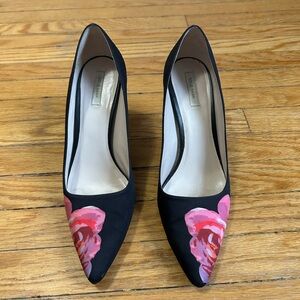 Cole Haan Satin Floral Roses Heel, size 10